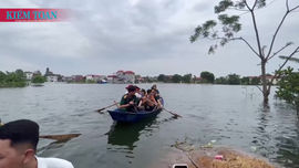 Đoàn Thanh niên KTNN phối hợp Bộ Tư lệnh Thủ đô trao quà cứu trợ cho bà con tại Huyện Mỹ Đức (Hà Nội)