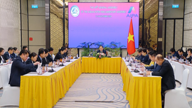 Chủ tịch Quốc hội Việt Nam Trần Thanh Mẫn tiếp Chủ tịch Kiểm toán Nhà nước Lào