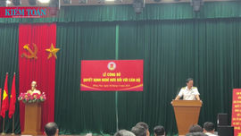 Kiểm toán nhà nước Khu vực XIII trao Quyết định nghỉ hưu trước tuổi