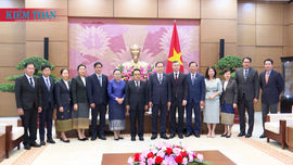 Chủ tịch Quốc hội Trần Thanh Mẫn tiếp Chủ tịch Kiểm toán nhà nước Lào