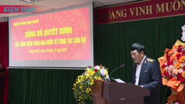 Trao Quyết định của Tổng Kiểm toán nhà nước về công tác cán bộ