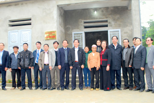 KTNN trao nhà tình nghĩa cho hộ nghèo tại tỉnh Yên Bái