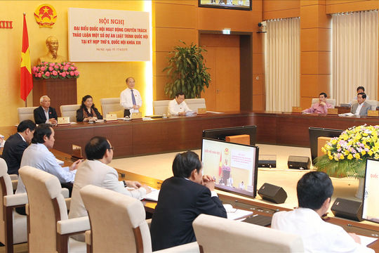 Hội nghị đại biểu Quốc hội chuyên trách: Thảo luận một số dự án Luật trình Quốc hội tại kỳ họp thứ 9