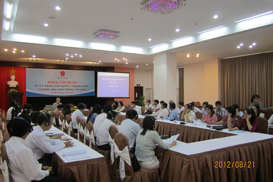 Phát triển đội ngũ luật sư phục vụ hội nhập kinh tế quốc tế