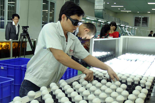 Ứng phó với thách thức tiết kiệm năng lượng