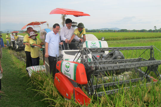 Chậm cơ giới hóa nông nghiệp do đâu?