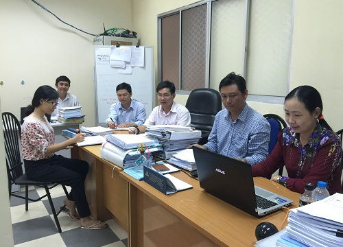 Nghiêm túc, gương mẫu trong công việc