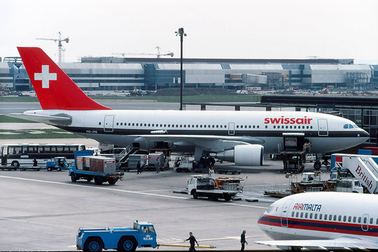 Thụy Sỹ:  Thu hồi hơn 220 triệu Franc từ  hãng Hàng không quốc gia Swissair
