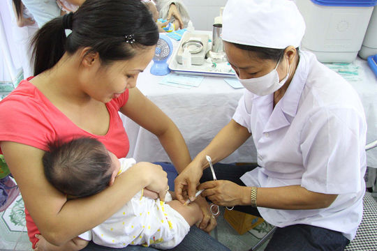 Từ kiến nghị của KTNN: Xem xét thay đổi quy cách đóng gói vắc-xin