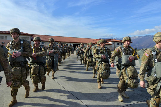 Sai lệch hàng nghìn tỷ USD trong chi tiêu ngân sách Quân đội Mỹ