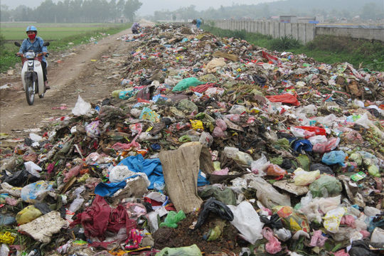 Quản lý bất cập, ô nhiễm môi trường gia tăng