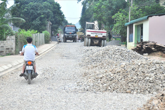 Xây dựng nông thôn mới ở Nam Phong: Đường tới đích vẫn còn gian nan
