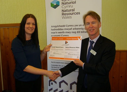 Cơ quan Quản lý tài nguyên xứ Wales: Bất thường trong thỏa thuận  cung cấp gỗ