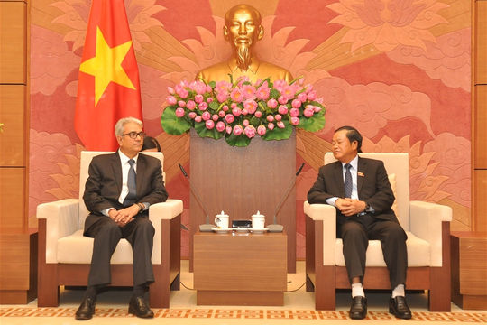 Phó Chủ tịch Quốc hội Đỗ Bá Tỵ tiếp Tổng Kiểm toán và Kiểm soát Ấn Độ