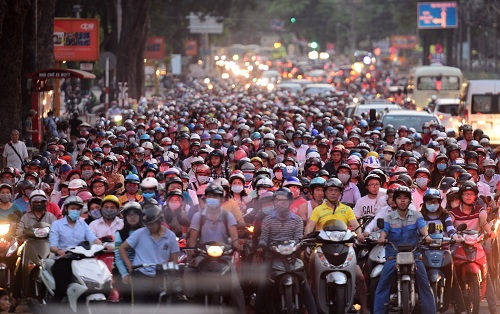 Hà Nội cấm xe máy vào năm 2030:  Còn nhiều ý kiến trái chiều