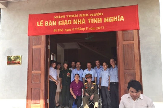 Tặng nhà tình nghĩa cho gia đình chính sách tại Quảng Ninh