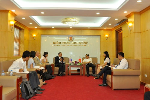 Đoàn chuyên gia Dự án “Quản trị nhà nước nhằm tăng trưởng toàn diện” làm việc với KTNN