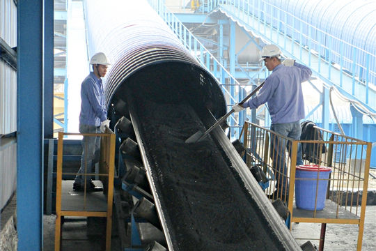 Phát triển nhiệt điện than:  Cân bằng lợi ích kinh tế với bảo vệ môi trường