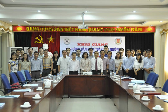 Khai giảng lớp hướng dẫn kiểm toán môi trường Khai giảng lớp hướng dẫn kiểm toán môi trường