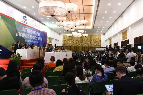Hội nghị Bộ trưởng Tài chính APEC ra Tuyên bố chung