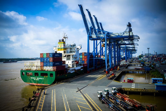 Dịch vụ logistics:  Chi phí cao cản trở hội nhập  kinh tế Dịch vụ logistics:  Chi phí cao cản trở hội nhập  kinh tế