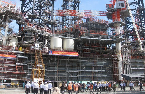 Doanh nghiệp ngành dầu khí nỗ lực vượt khó khăn