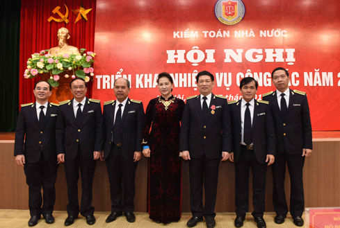 Chủ tịch Quốc hội Nguyễn Thị Kim Ngân dự Hội nghị triển khai nhiệm vụ năm 2018 của Kiểm toán Nhà nước Chủ tịch Quốc hội Nguyễn Thị Kim Ngân dự Hội nghị triển khai nhiệm vụ năm 2018 của Kiểm toán Nhà nước