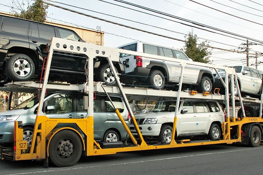 Doanh nghiệp nhập khẩu ô tô kêu khó