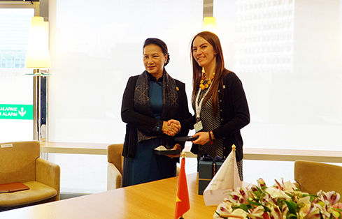 Chủ tịch Quốc hội Nguyễn Thị Kim Ngân gặp Chủ tịch Liên minh Nghị viện thế giới