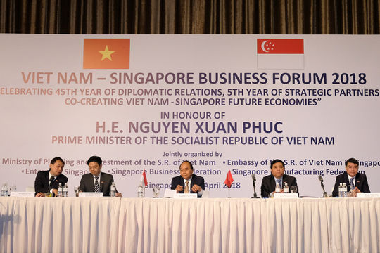 Thủ tướng: Nhiều cơ hội hợp tác mở ra cho các DN Việt Nam-Singapore