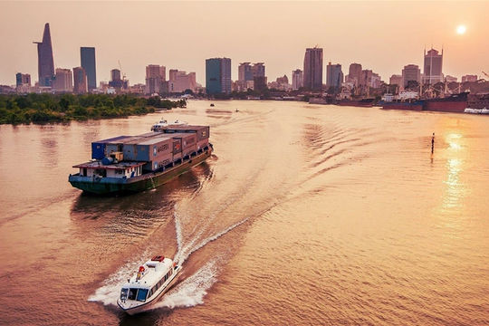 Gỡ nút thắt trong phát triển  giao thông đường thủy