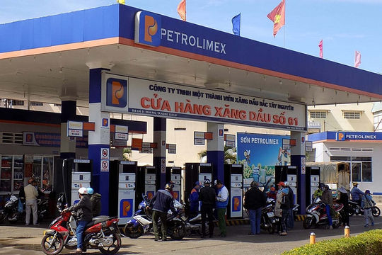 Quản lý, điều hành giá xăng dầu giai đoạn 2015-2016: Doanh nghiệp đầu mối thặng dư 4.800 tỷ đồng do… 2 cách tính thuế