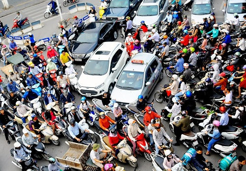 Hạ tầng giao thông yếu kém, đôi khi chẳng phải vì nghèo…