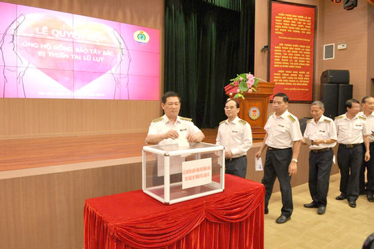 Quyên góp, ủng hộ đồng bào Tây Bắc bị thiên tai 400 triệu đồng