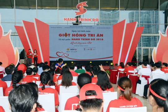 Ngày hội Giọt hồng tri ân và hội quân Hành trình Đỏ lần thứ VI - 2018