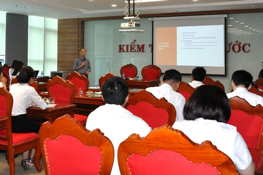 Khai giảng Khóa bồi dưỡng kỹ năng giao tiếp, thuyết trình và lễ tân đối ngoại cho công chức, viên chức KTNN Khai giảng Khóa bồi dưỡng kỹ năng giao tiếp, thuyết trình và lễ tân đối ngoại cho công chức, viên chức KTNN