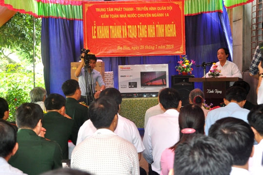 KTNN chuyên ngành Ia bàn giao nhà tình nghĩa tại Phú Thọ