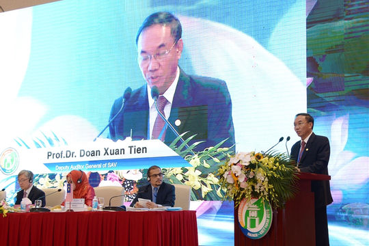 Các đại biểu nhất trí thông qua nội dung Dự thảo “Tuyên bố Hà Nội”