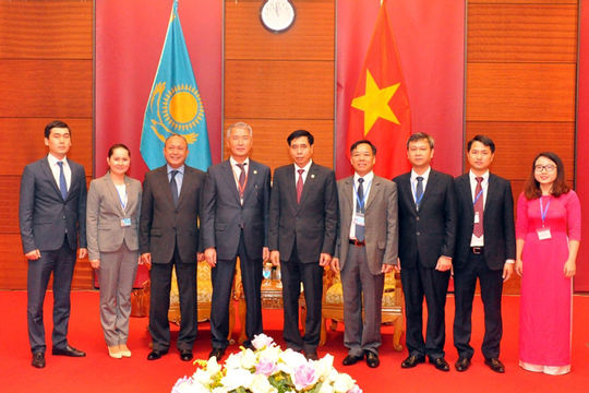 Phó Tổng Kiểm toán Nhà nước Nguyễn Tuấn Anh tiếp song phương Phó Tổng Kiểm toán Nhà nước Cộng hoà Kazakhstan