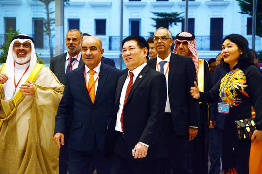 Các Trưởng đoàn quốc tế dự Đại hội ASOSAI 14 tham quan trụ sở KTNN Việt Nam