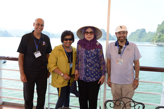 Đoàn đại biểu tham dự Đại hội ASOSAI 14 tham quan Vịnh Hạ Long Đoàn đại biểu tham dự Đại hội ASOSAI 14 tham quan Vịnh Hạ Long