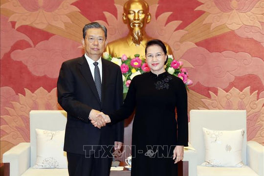 Chủ tịch Quốc hội tiếp Bí thư Ủy ban Kiểm tra Kỷ luật Trung ương Đảng Cộng sản Trung Quốc