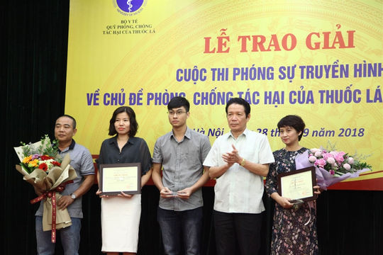 Trao giải phóng sự truyền hình về phòng chống tác hại thuốc lá