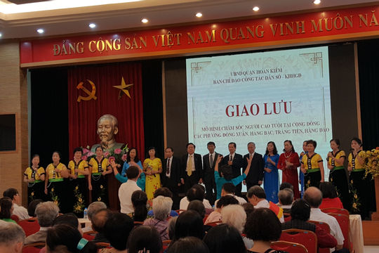 Thích ứng với già hóa dân số: Cần biến thách thức thành cơ hội phát triển