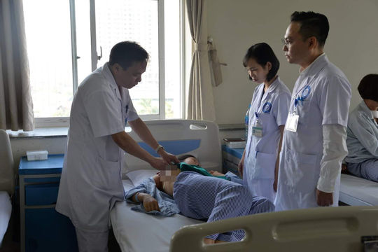 Kỳ tích mổ nội soi thành công u xơ tuyến vú không để lại sẹo