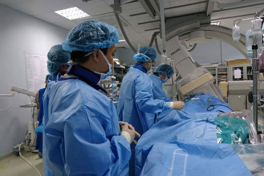 Cứu sống bệnh nhân bị rung nhĩ bằng phương pháp sử dụng năng lượng sóng có tần số radio