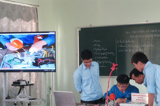 Phát triển các trường nghề  chất lượng cao vẫn gặp khó