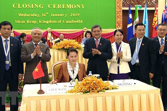 Chủ tịch Quốc hội kết thúc tốt đẹp chuyến tham dự APPF-27