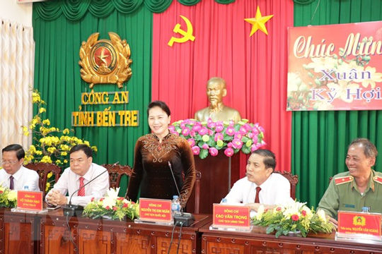 Chủ tịch Quốc hội Nguyễn Thị Kim Ngân thăm, chúc Tết tại Bến Tre