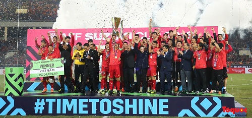 Một năm thăng hoa cùng bóng đá Việt Nam